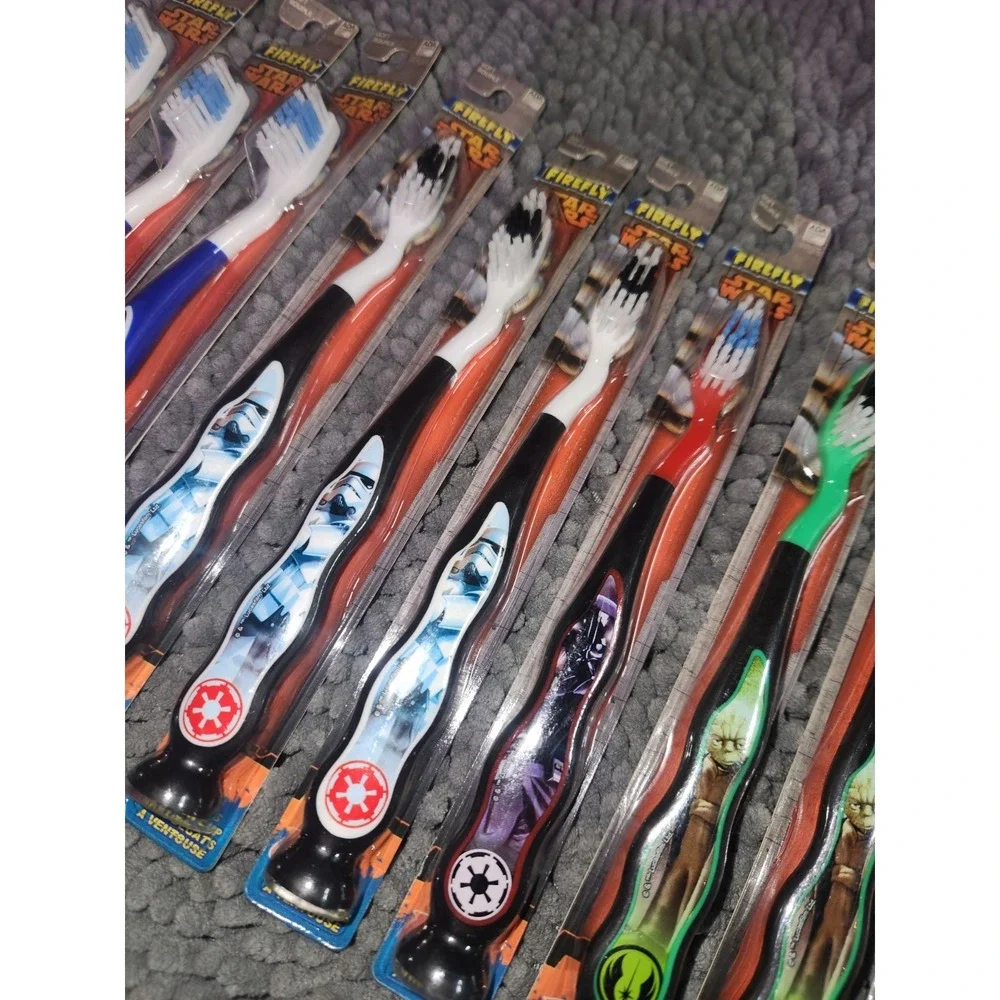 Lot of 11~Star Wars Child Kids Ultra Soft bristle Toothbrushes Asstd. Colors~NEW
